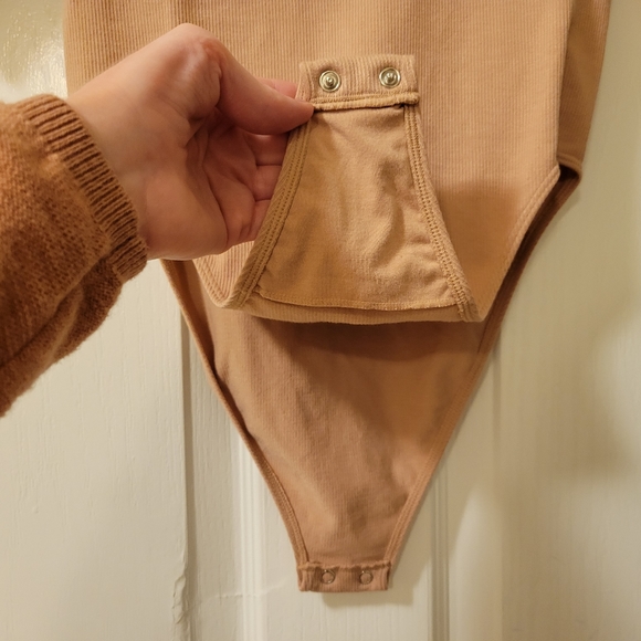 Fabletics Bodysuit Top Finely Cutout Seamless NWT Small - Picture 3 of 5